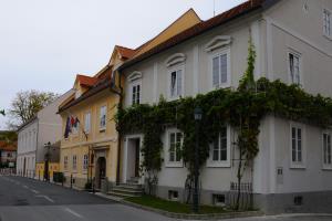 Šentjur, Zgornji trg_Oblak